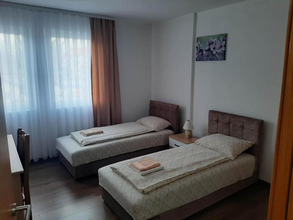 Apartmani Centar 셰니차 외부 사진