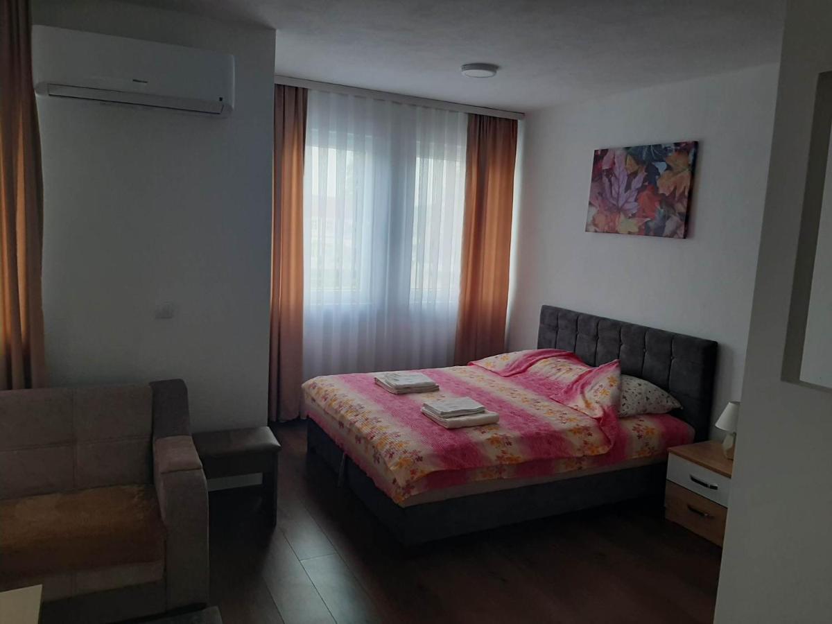 Apartmani Centar 셰니차 외부 사진