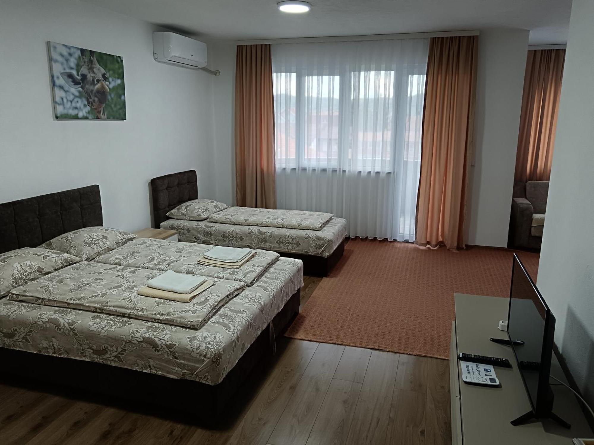Apartmani Centar 셰니차 외부 사진