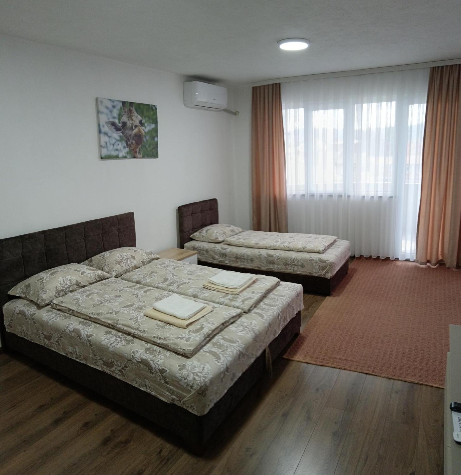 Apartmani Centar 셰니차 외부 사진